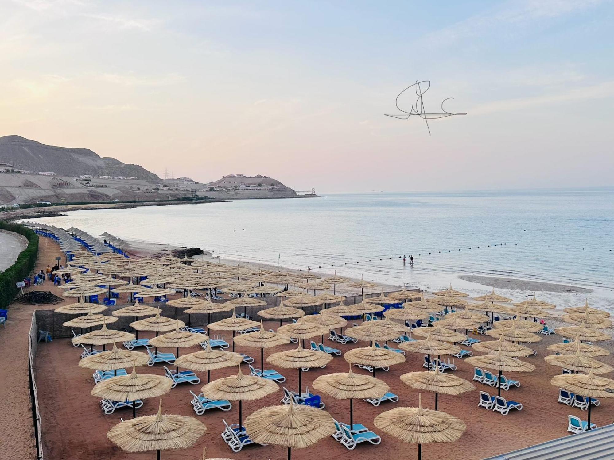 Chalet In Porto Sokhna Beach Resort Ain Suchna Exterior foto